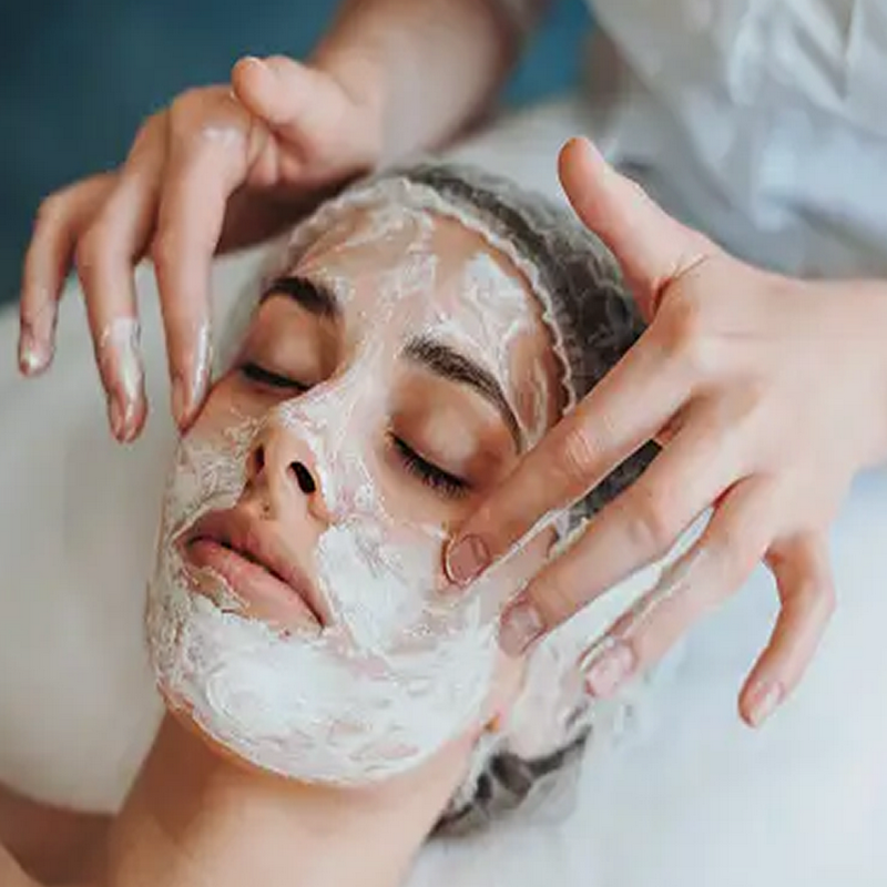 Lymphatic drain massage therapy